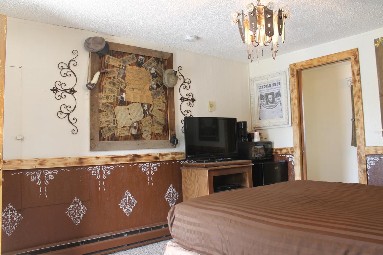 Black Bear Motel Davenport Zewnętrze zdjęcie