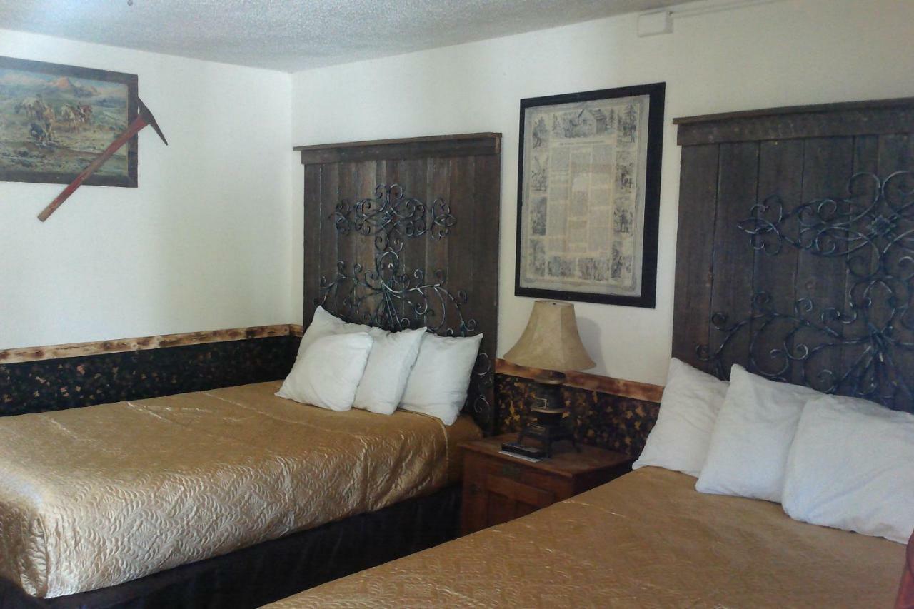 Black Bear Motel Davenport Zewnętrze zdjęcie