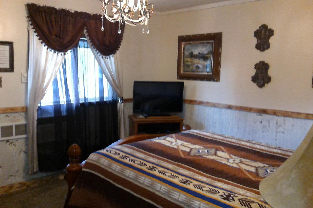 Black Bear Motel Davenport Zewnętrze zdjęcie